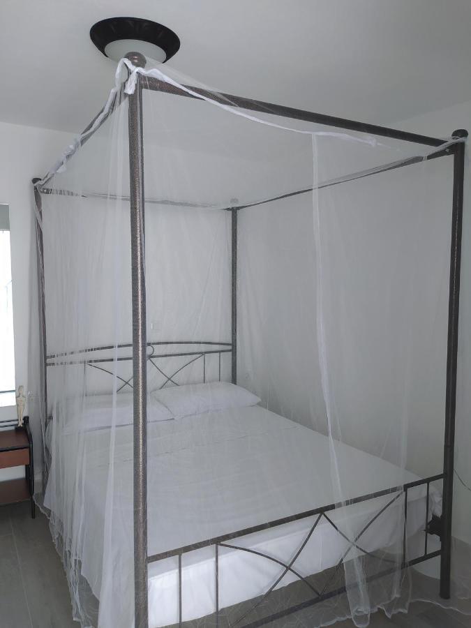 Mentoras' Complex Apartment Emporio  ภายนอก รูปภาพ