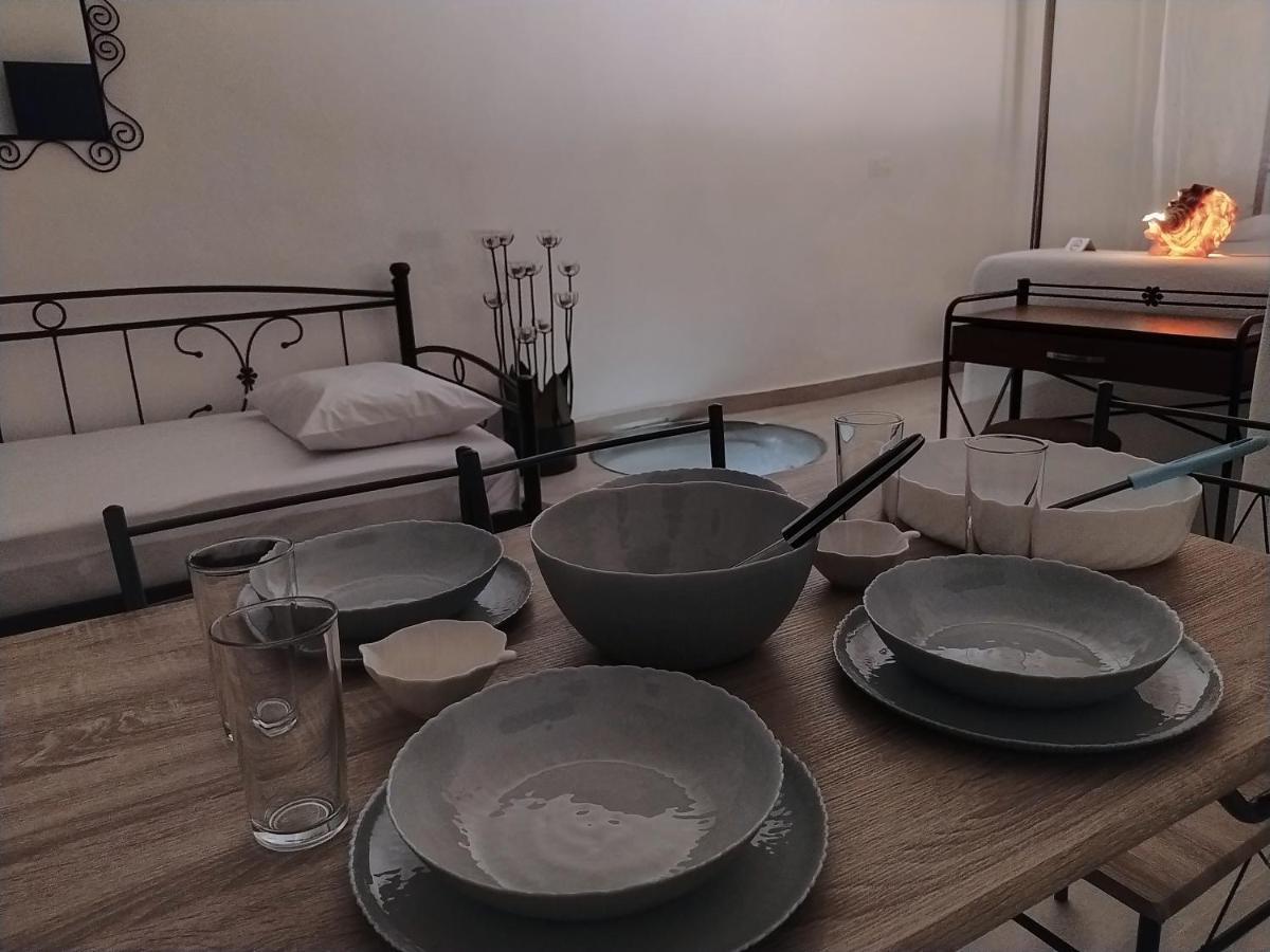 Mentoras' Complex Apartment Emporio  ภายนอก รูปภาพ